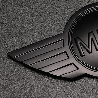 Nieuw origineel BMW achterklep-mini-embleem/schild 51147026186 Nieuw origineel BMW achterklep-mini-embleem/schild 51147026186
